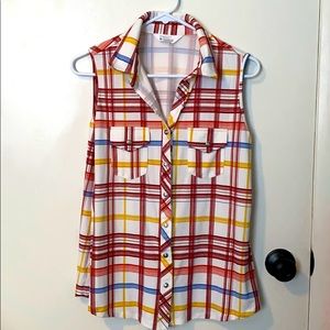 Sleeveless shirt